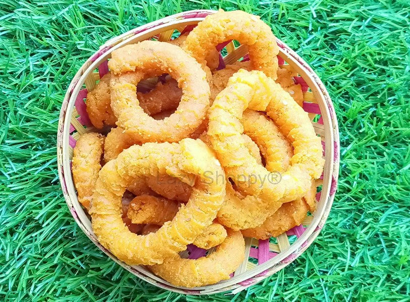 Chekodi /Chegodilu /Chekodilu / Chinna Chekodilu / Chegodi / Ring Murukku / Majjige Kodbale / Chegodi / Hand Made Chegodilu / Homemade Chegodi / South India Snacks (500 Grams)